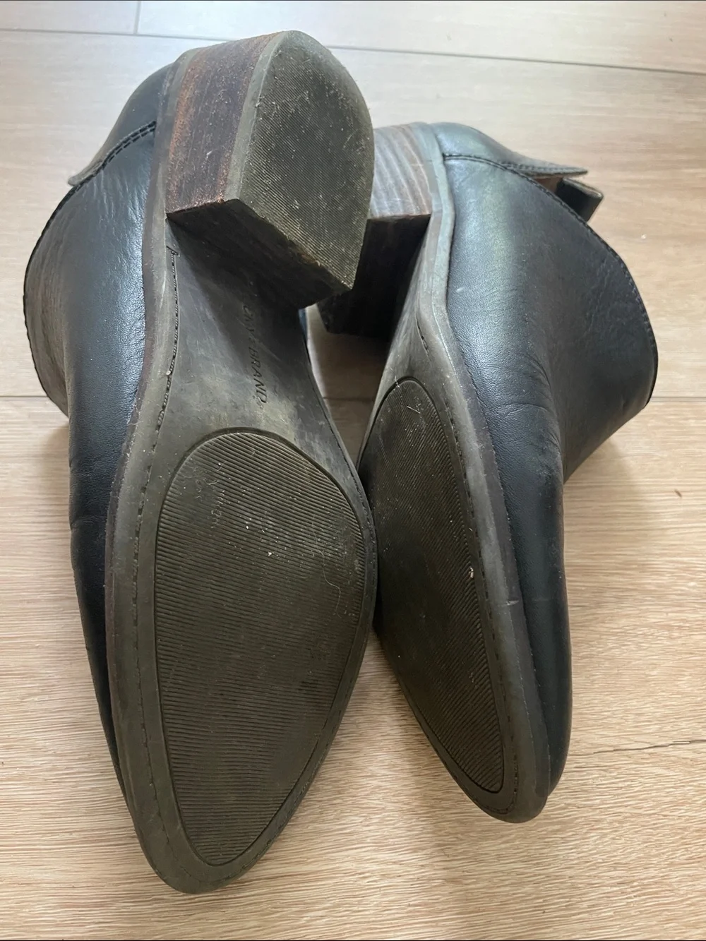 Lucky Brand 7 Women’s Black Leather Ankle Booties with Low Stacked Heel #0010